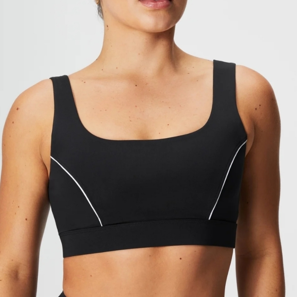 Medium Impact Piped Sports Bra